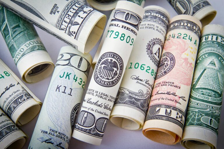 Which blog is best for earning money?